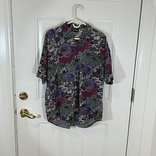 Vintage Triumph Of California Floral Short Sleeve Shirt Mens L Made In USA
