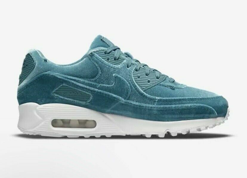 NEW Nike Air Max 90 Women's Size 7 Lucky Green DO2194-001 Fast