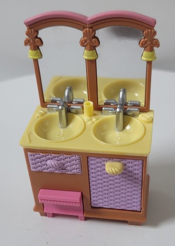 Fisher Price Loving Family Set Bagno - Vasca da Bagno Vanity WC Vasino Allenamento - Foto 12 di 24