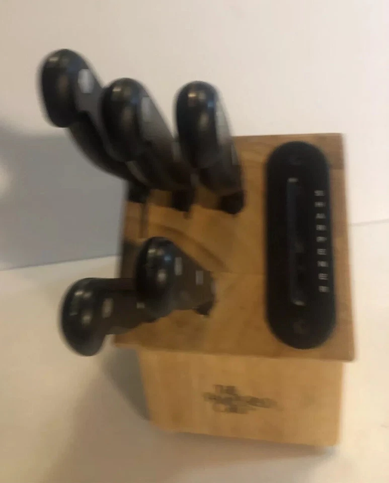 Juego de cuchillos de chef mimados 5 ranuras madera con afilador incorporado cuchillos clásicos Foto 2 de 4