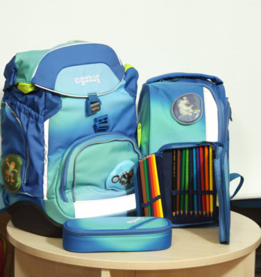 Schulranzen ergobag Pack DschungelfieBär Schulrucksack + Überraschungsbox
