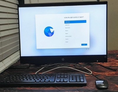 HP All-in-One 24-f0137c i5-8400T 8GB RAM 1TB 23.8 Inch  Full HD Touch Display