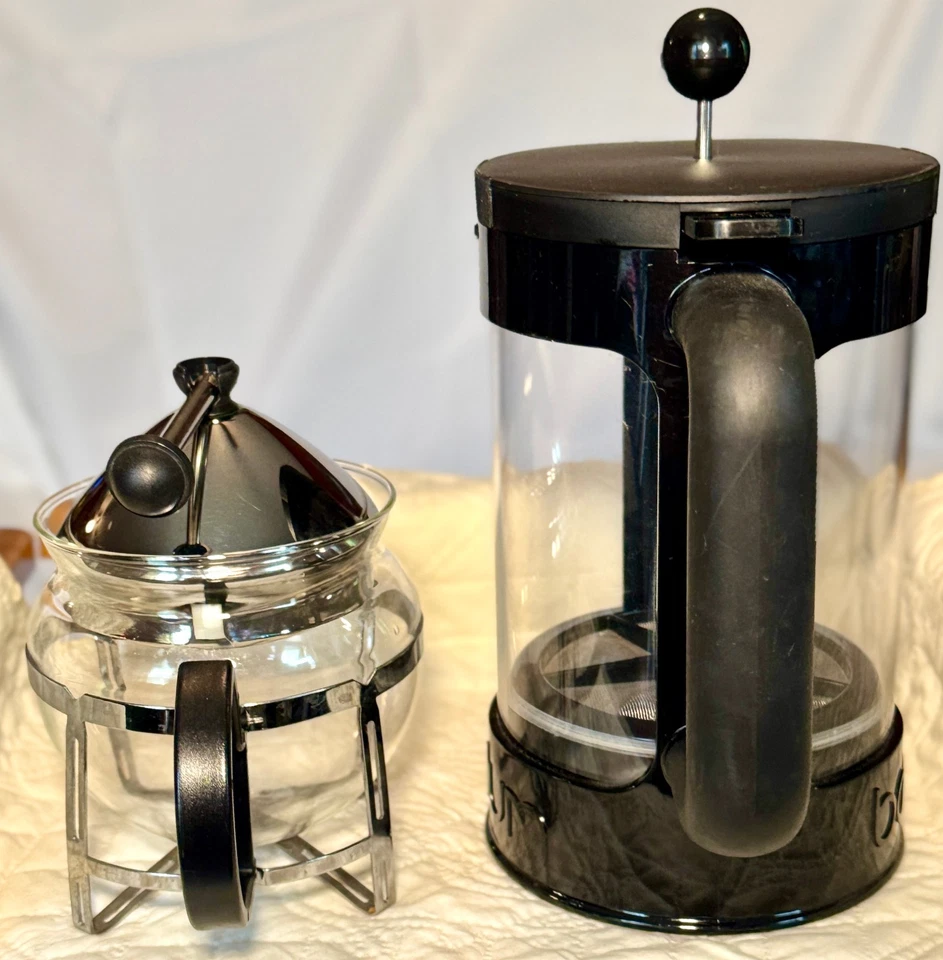 BEVERAGE DUO, BODUM 8-CUP FRENCH PRESS & HARIO CHAN-4SV P/U INFUSER GLASS TEAPOT - Image 4 of 4