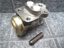 Front Right Wheel Cylinder For 1959-1965 Mercedes 220s - Made In Germany