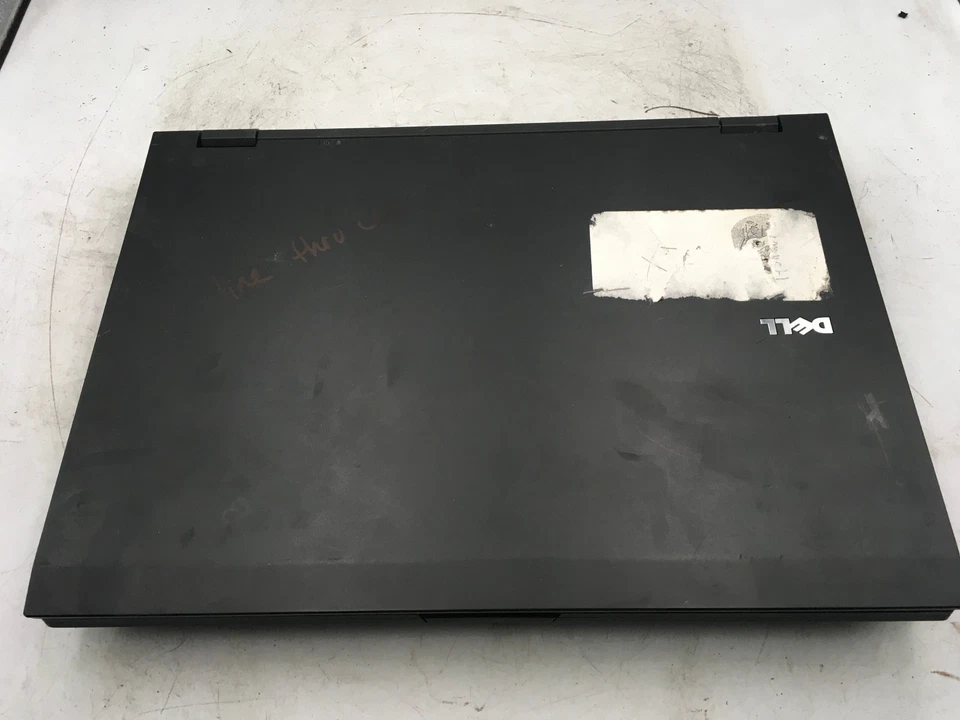 DELL LATITUDE E5400 - BOOTS TO BIOS/LOCKED - INTEL CORE 2 DUO P8700 - NO RAM -BB - Image 4 of 4