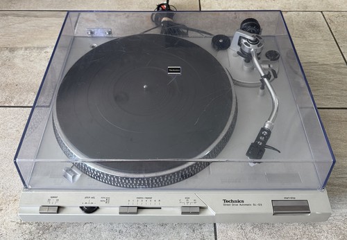Technics SL-D3 Fully Automatic Direct Drive Turntable Serviced AT-VM95E