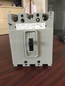  ›  › Circuit Breakers (211121111111)