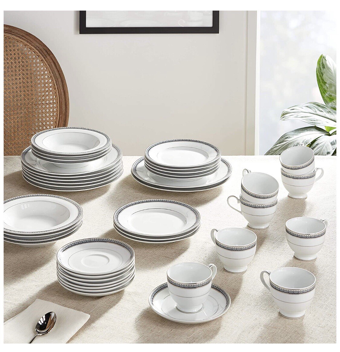 Mikasa Platinum Crown 40 Piece Dinnerware Set Service For 8 New In