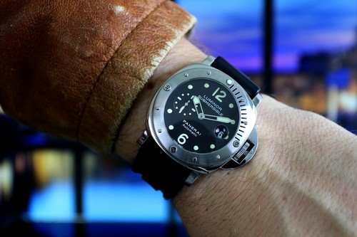 Men’s SS Panerai Luminor Submersible 44mm Black Dial Automatic Watch with B&P - Imagen 3 de 24