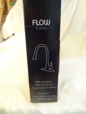 FLOW Classic-Chrome Classic Series Single-Handle Pull-Down Standard Kitchen Fa