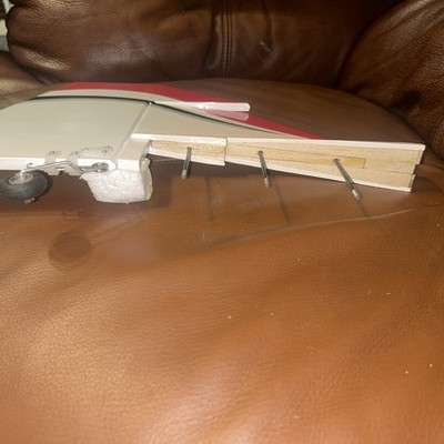 Hangar 9 Twist 60 True Red Tail Set(no Elevation Fin)