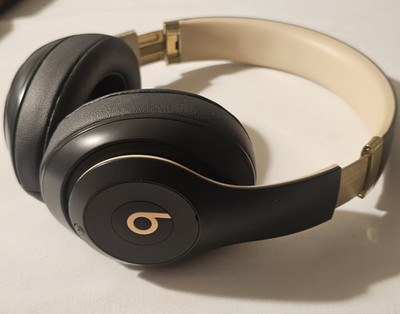 Beats Studio3 Wireless Skyline Headphones Bluetooth Noise Cancel Black/Gold Case