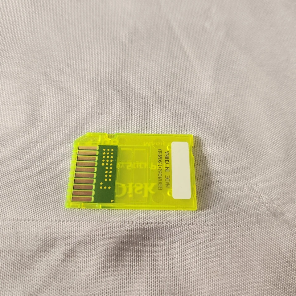 SanDisk 1GB Memory Stick Pro Duo Card Transparent Green Mint 9E - Image 2 of 2