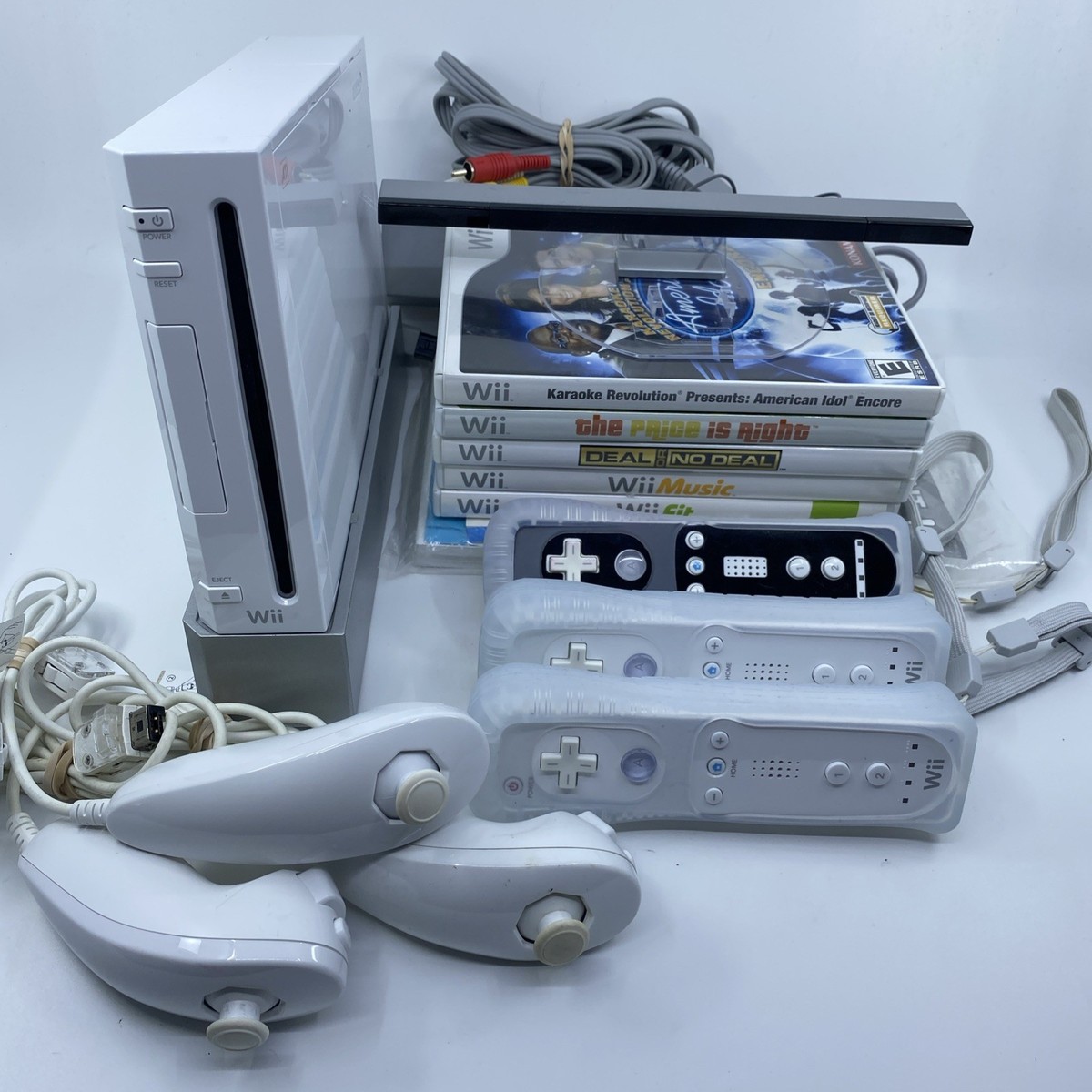 Nintendo Wii RVL-001 USA White Console Bundle Tested Working Games