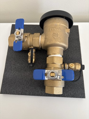 #ad 1” 720A Pressure Vacuum Breaker Assembly 150 PSI Brass w Ball Valves $80.00