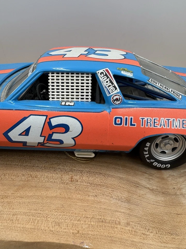 Richard Petty 1977 #43 1/24 Franklin como nuevo (1992) Stp Olds Foto 3 de 4