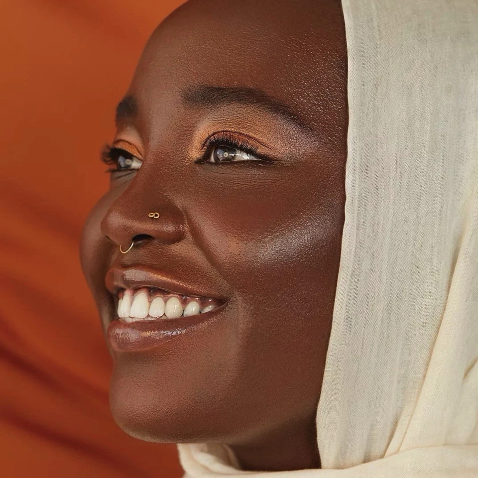 Live Tinted Huestick Lip, Cheek, Eye Multistick In CHANGE .01 oz FULL SIZE - Image 4 of 4