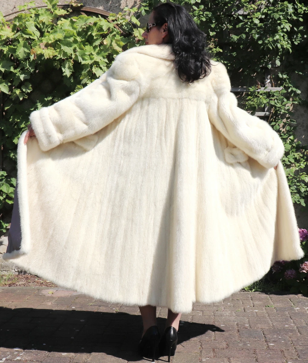 Mink Coat Saga Mink MCM fur Coat Mink Fur Design Jasmine Natural White Cream