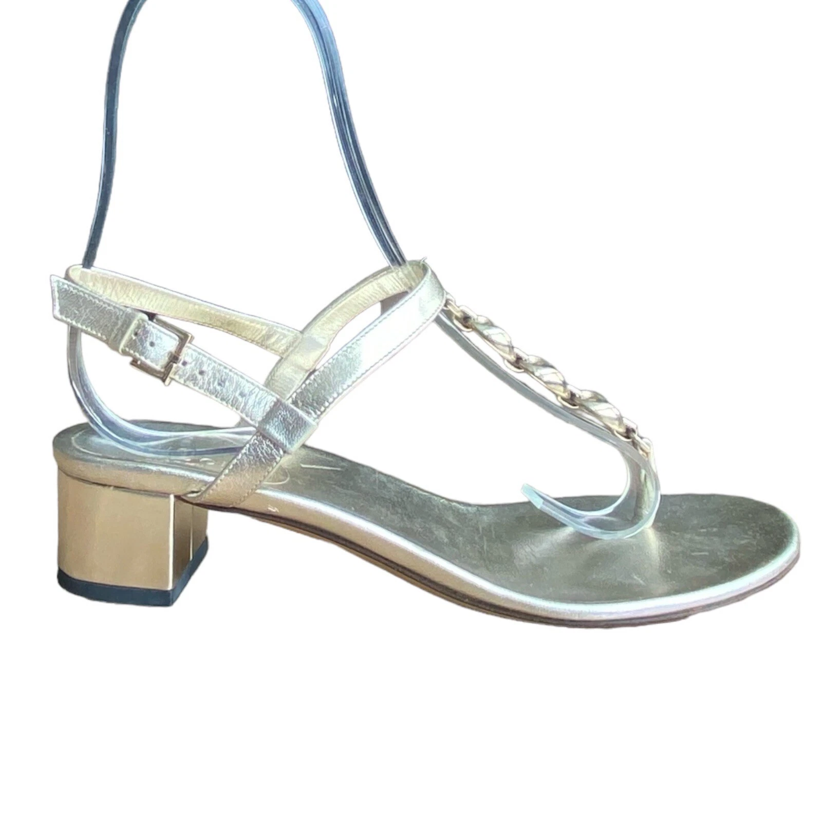 Sandales talons talons à sangle en T chaîne GUCCI en cuir doré métallique, taille 36