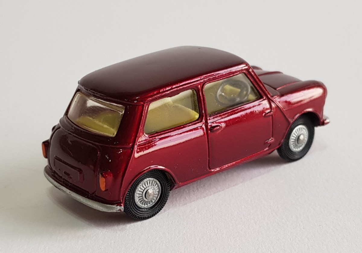 コーギー　Corgi Toys Morris Mini-Minor Corgi 96758 Some Mothers Do Ave Em Morris Minor | eBay