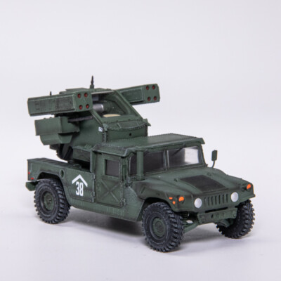 T-Model American Hummer Avenger Air Defense System Model Green 1/72