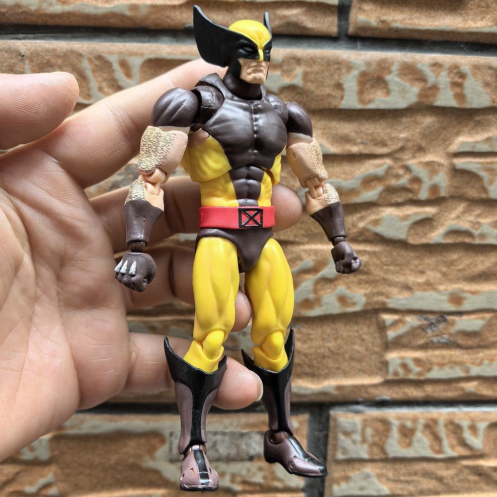 In Stock CT Toys MAF138 X-MEN Wolverine Action Figure Brown