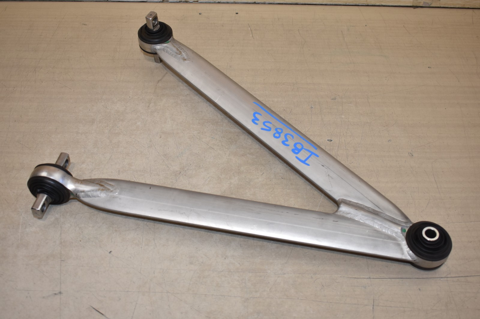 2004 2005 2006 PORSCHE CARRERA GT REAR SUSPENSION LOWER CONTROL ARM GENUINE OEM