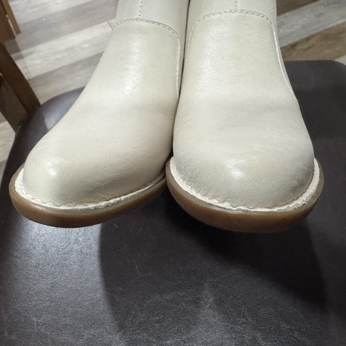 Born Kerri Ankle Bootie Cream Leather Size 6 Western NWOB! Rare! - Picture 13 of 13