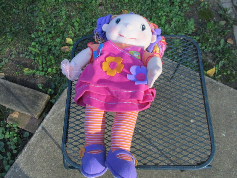 VTG 2001 Zapf Creation Maggie Raggies Sweetie Singer Soft Battery Op Plush Doll