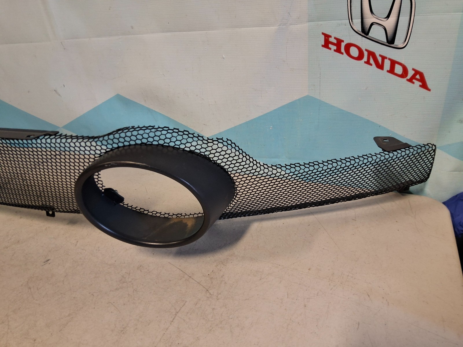 2020 MCLAREN GT REAR BUMPER EXHAUST VENT OEM 2021 2022 2023