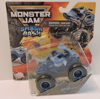 2025 MONSTER JAM SERIES MONSTER TRUCK SMASH & BASH - MEGALODON 1:64