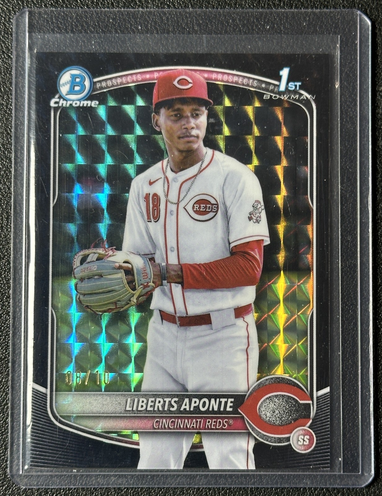 LIBERTS APONTE 2025 BOWMAN CHROME #BCP-174 1ST BLACK GEOMETRIC REFRACTOR 8/10