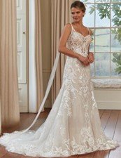 Beach Mermaid Wedding Dresses Appliques Backless Buttons Pleated Bridal Gowns US