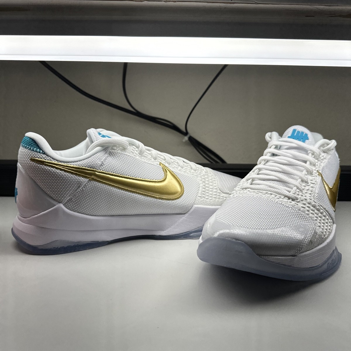 シューズ(男性用) NIKE KOBE5 PROTRO UNDEFATED Amazon.com | Nike Mens Kobe 5 Protro DA6809 700 Undefeated