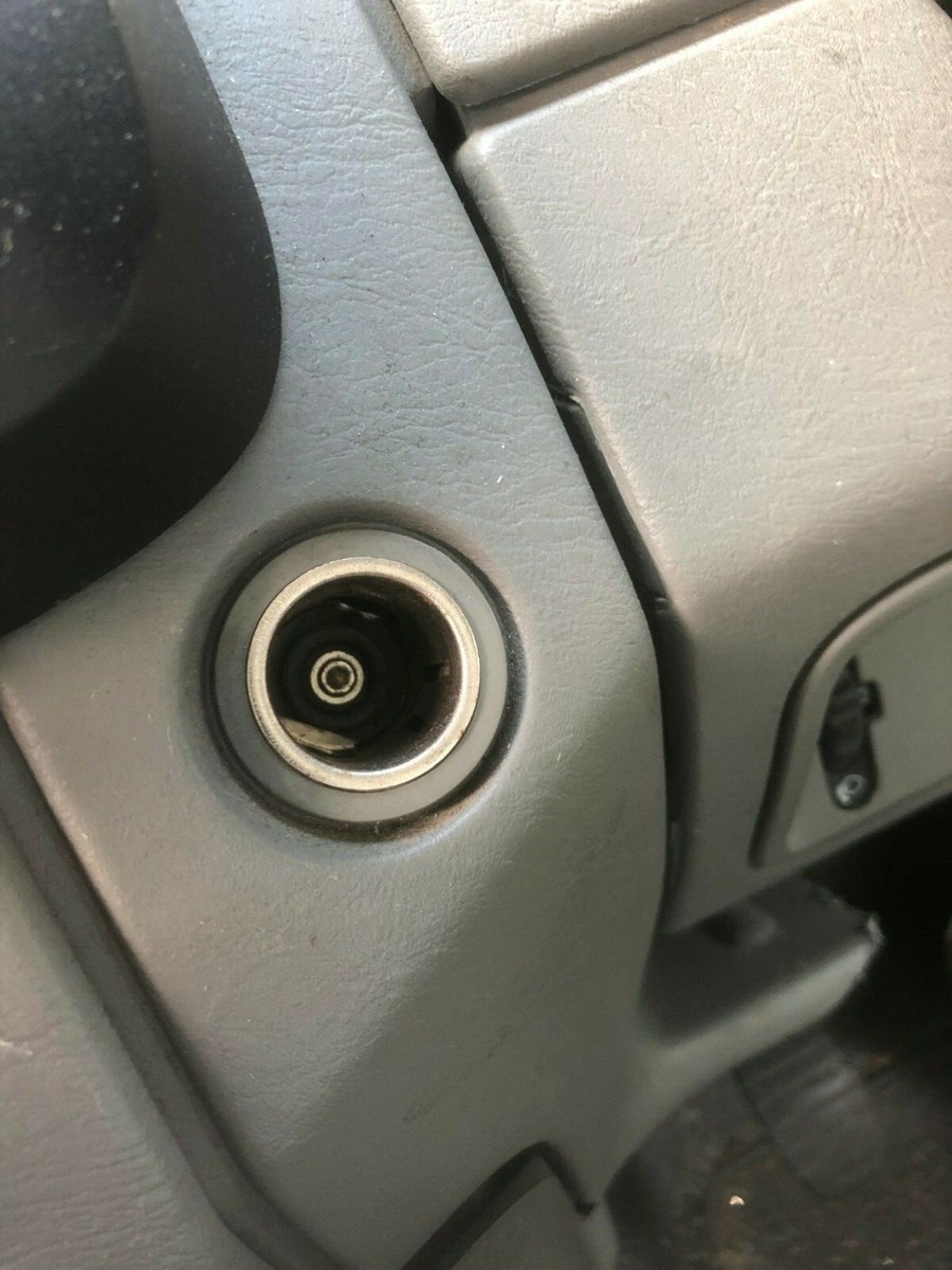 vivaro cigarette lighter removal Cigarette lighter auxiliary socket aux vauxhall vivaro renault trafic  traffic