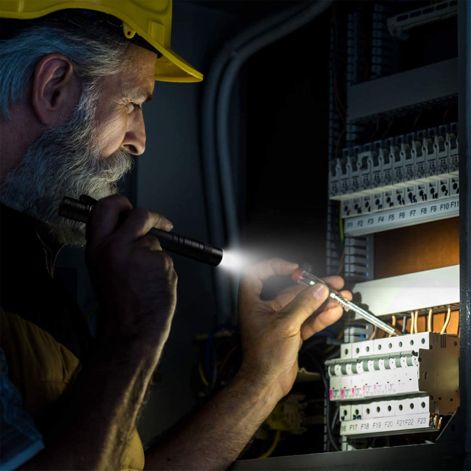 10 x LED Flashlight Clip Mini Light Penlight Pocket Portable Pen Torch Lamp - Picture 4 of 12