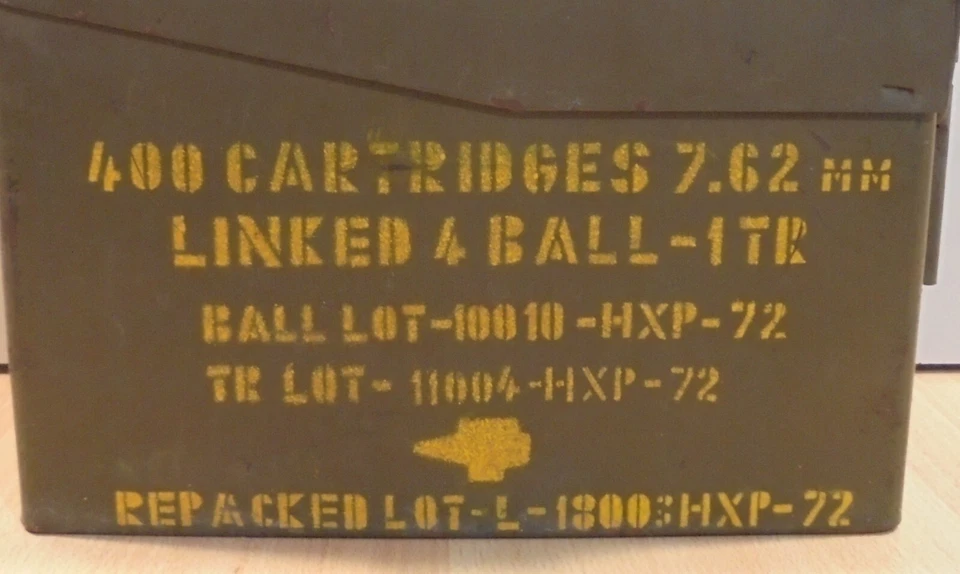 US MILITARY VTG AMMO METAL BOX FOR 400 CARTRIDGES 7.62MM EMPTY - Image 3 of 4