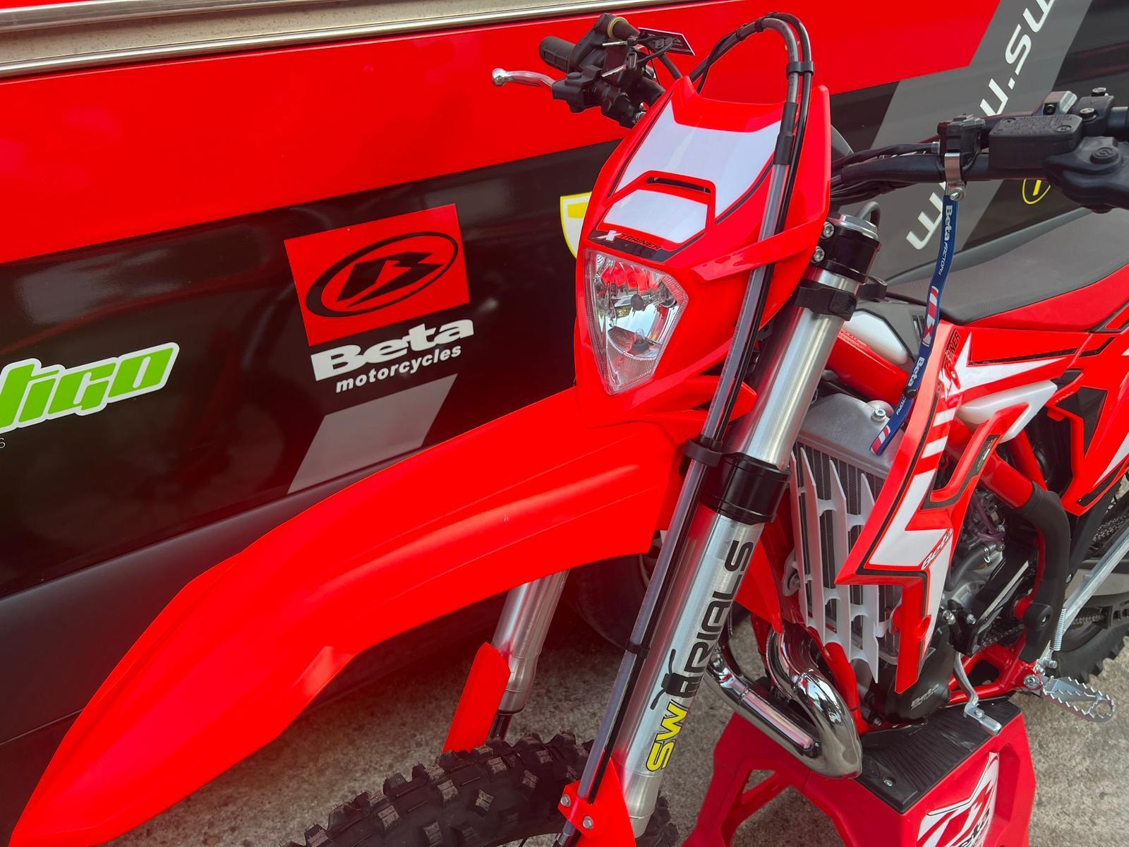 Beta Xtrainer 300cc 2024 Enduro bike Brand New green laner UK Delivery