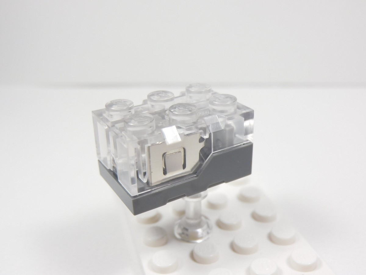 LEGO Electric 2x3 Light Brick Trans Clear Yellow LED Glows Orange