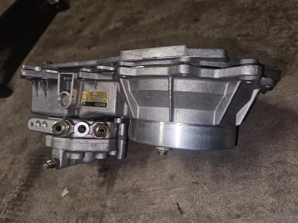 Distribuidor de combustible y placa de acelerador Mercedes Benz W126 420sel 560sel Foto 4 de 4