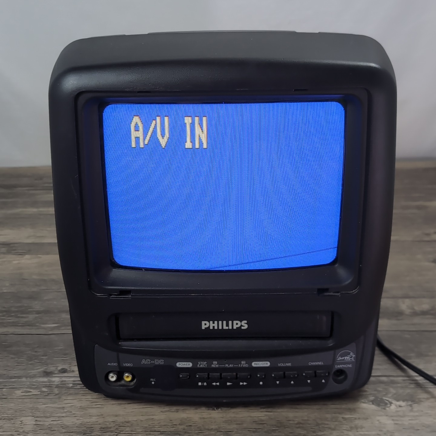 Philips CCC092AT01 9" TV VCR Combo w/Tested See Description For Details