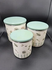 Vtg Set Of 3 Pfaltzgraff Naturewood Garden Themed Canisters W/ Wooden Lids