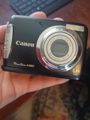 CANON digital PowerShot A480 3.3x Optical Zoom 10MP & Accessories