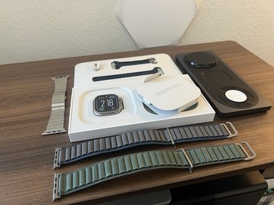Apple Watch Ultra 2 49mm GPS + Cell Titanium Case w Blue Ocean Band MREG3LW/A