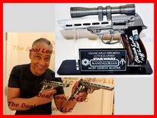 Giancarlo Esposito Signed Mandalorian Moff Gideon Gun Blaster Prop Beckett