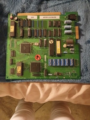 DYNA D9702 Mystery J&B 8-Liner Arcade PCB (Tested)