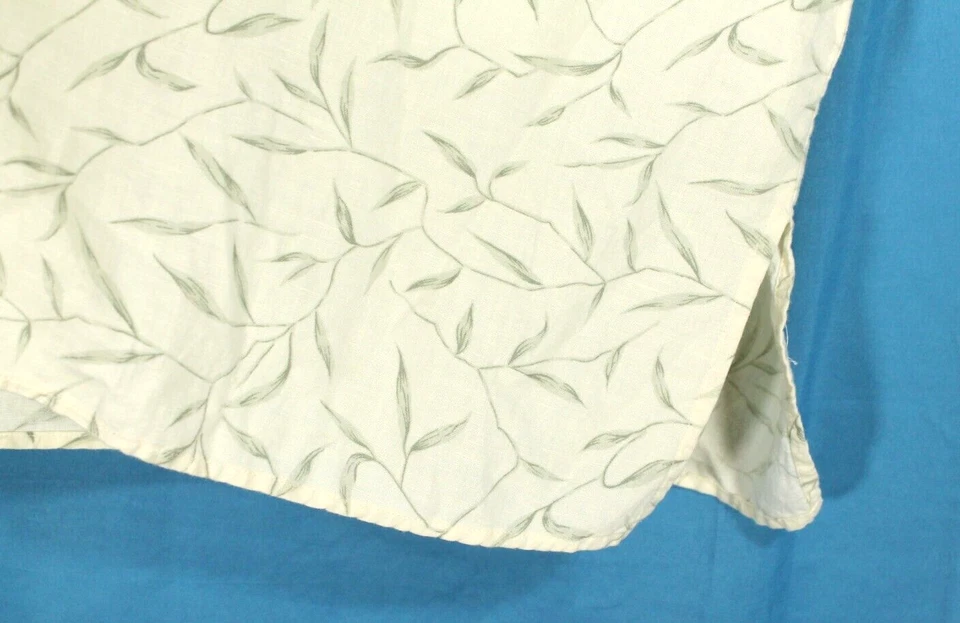 CAMISA/TOP PARA MUJER LEMON GRASS amarillo pálido mezcla de lino estampado de hojas BOTÓN 20W Foto 3 de 4