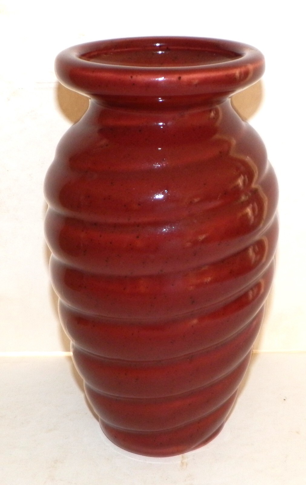 Beehive Floral Vase Haeger Ceramic Pottery Spiral Burgundy Vintage 610-07