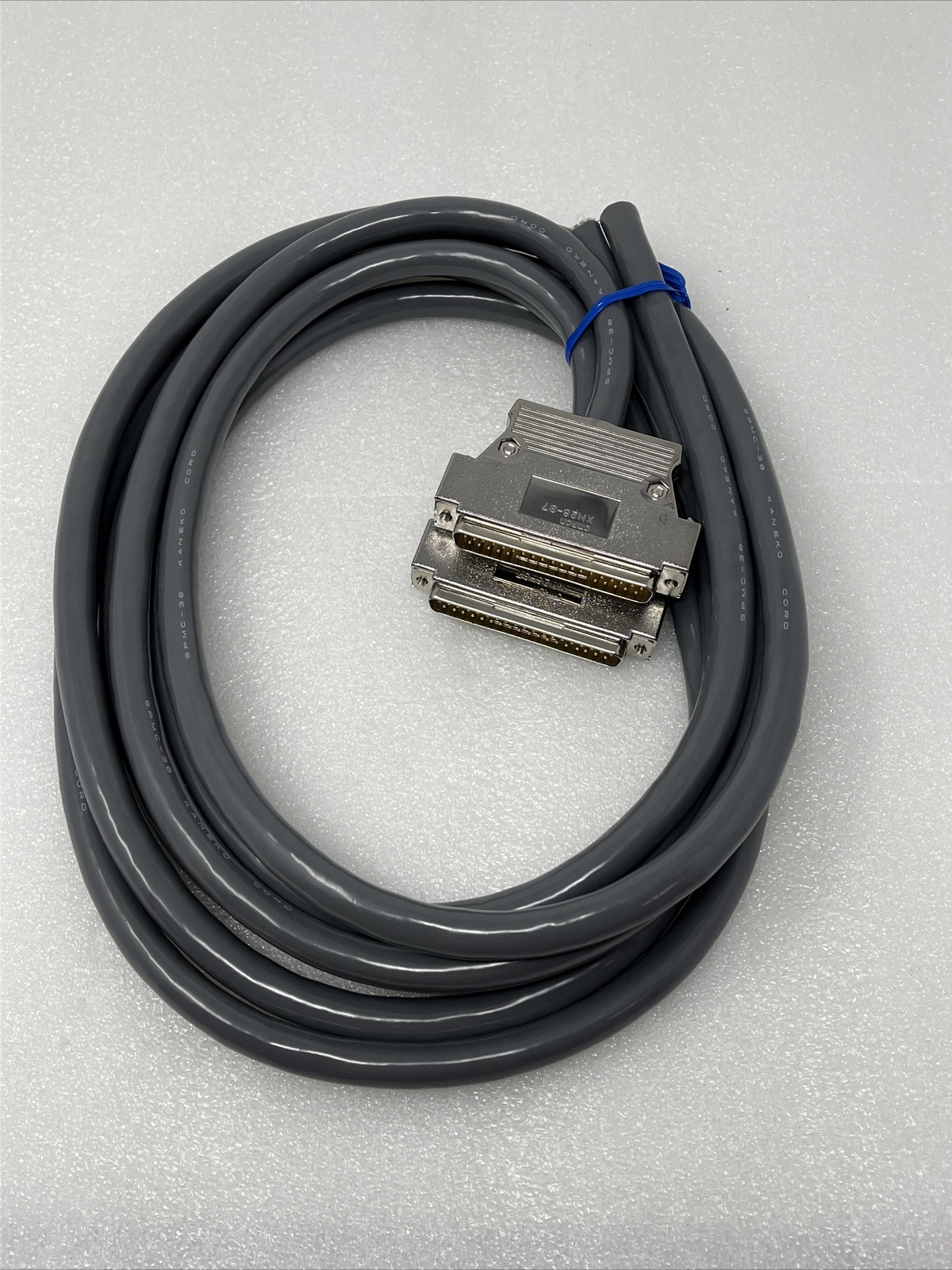 LOT 2 OMRON XM2S-37 XM2S37 AND KANEKO CORD Cable SPMC-36 SPMC36
