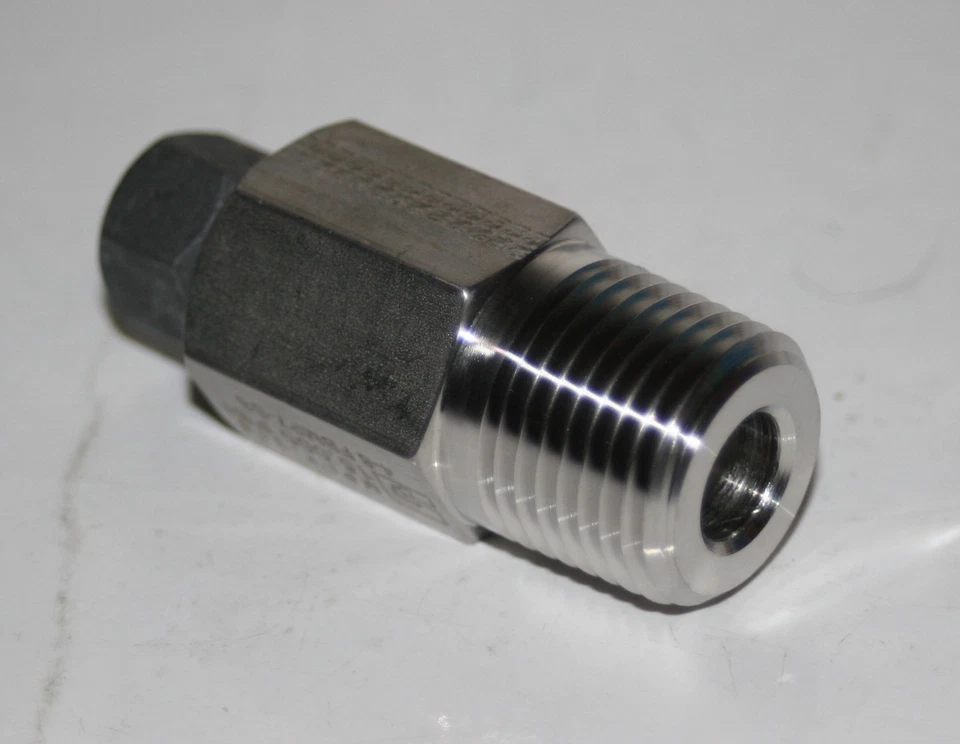 1/4 Tube x 1/2 MNPT 316ss Male Fitting Autoclave 15,000 psi Parker 4-8 FBMP7-SS - Image 2 of 4